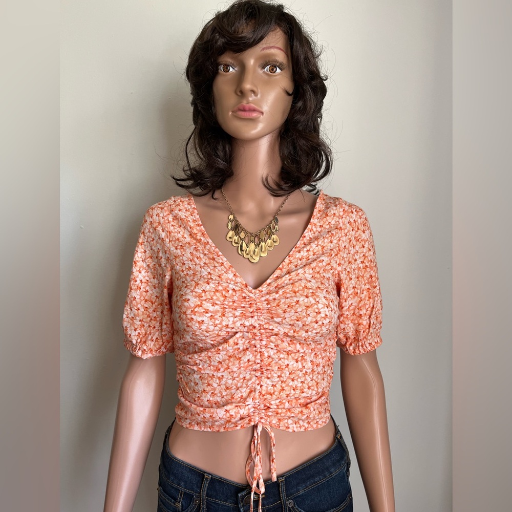NWT Orange floral short sleeve rouse crop top